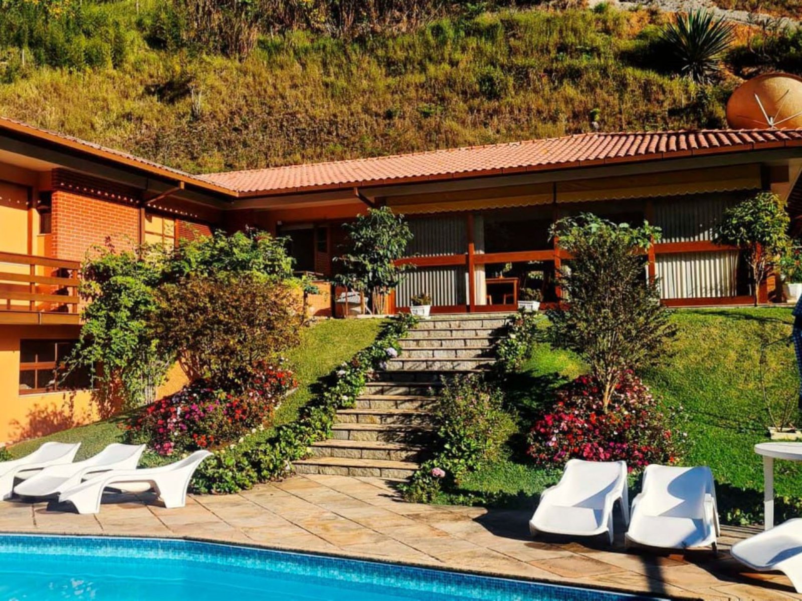 Pousada com piscina e café da manhã em Teresópolis – Reserve pelo melhor preço com a Bela Vista Viagens, confira!