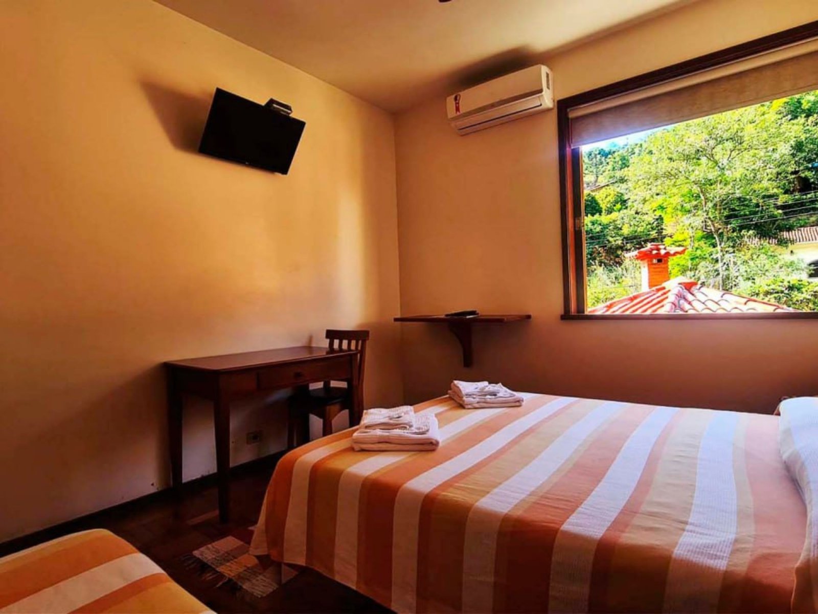 Teresópolis – Pousada – Suíte Dupla Meio de Semana – Duas Noites